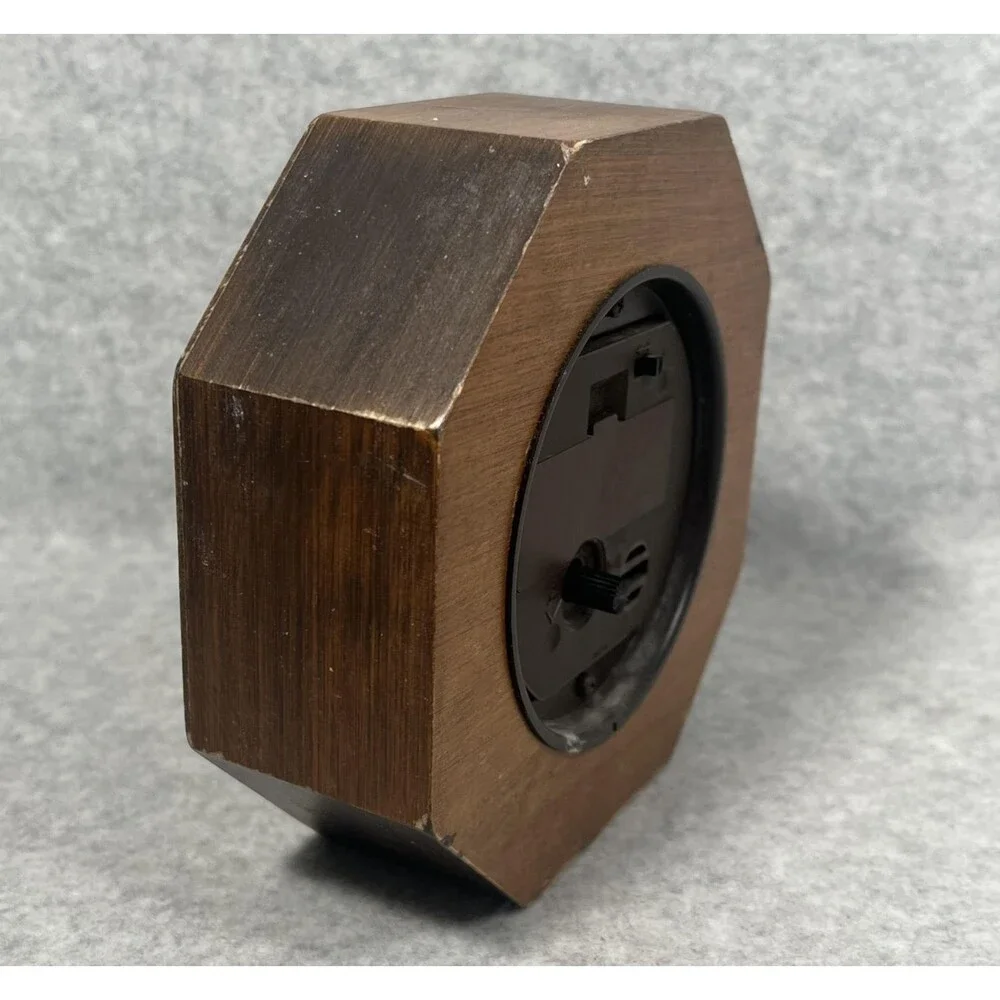 Vintage Seth Thomas Desk Clock Quartz Octagon Wood‎ Brass Trim Tabletop Battery